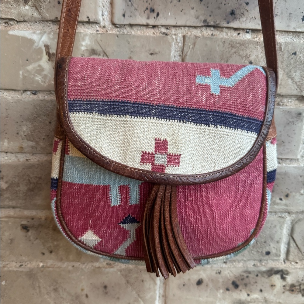 Artisan Southwestern Bohemian Saddle Blanket Leather Strap Crossbody Bag - Picture 2 of 15